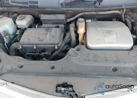 2005 Toyota Prius z USA, uszkodzony, nr VIN JTDKB20U153009247